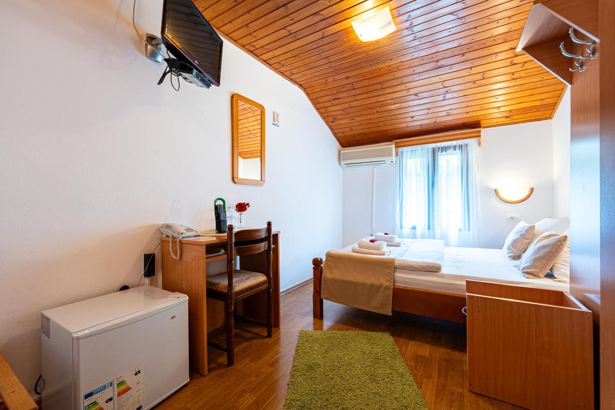 Hotel Bokeljski Dvori Kotor Zimmer foto