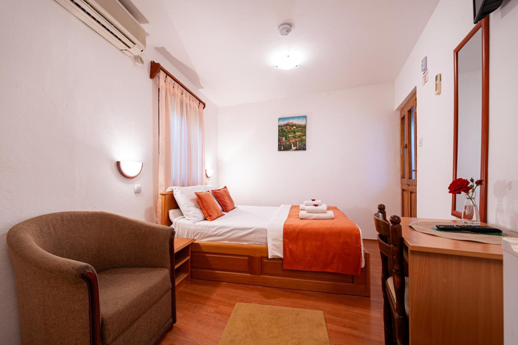 Hotel Bokeljski Dvori Kotor Zimmer foto